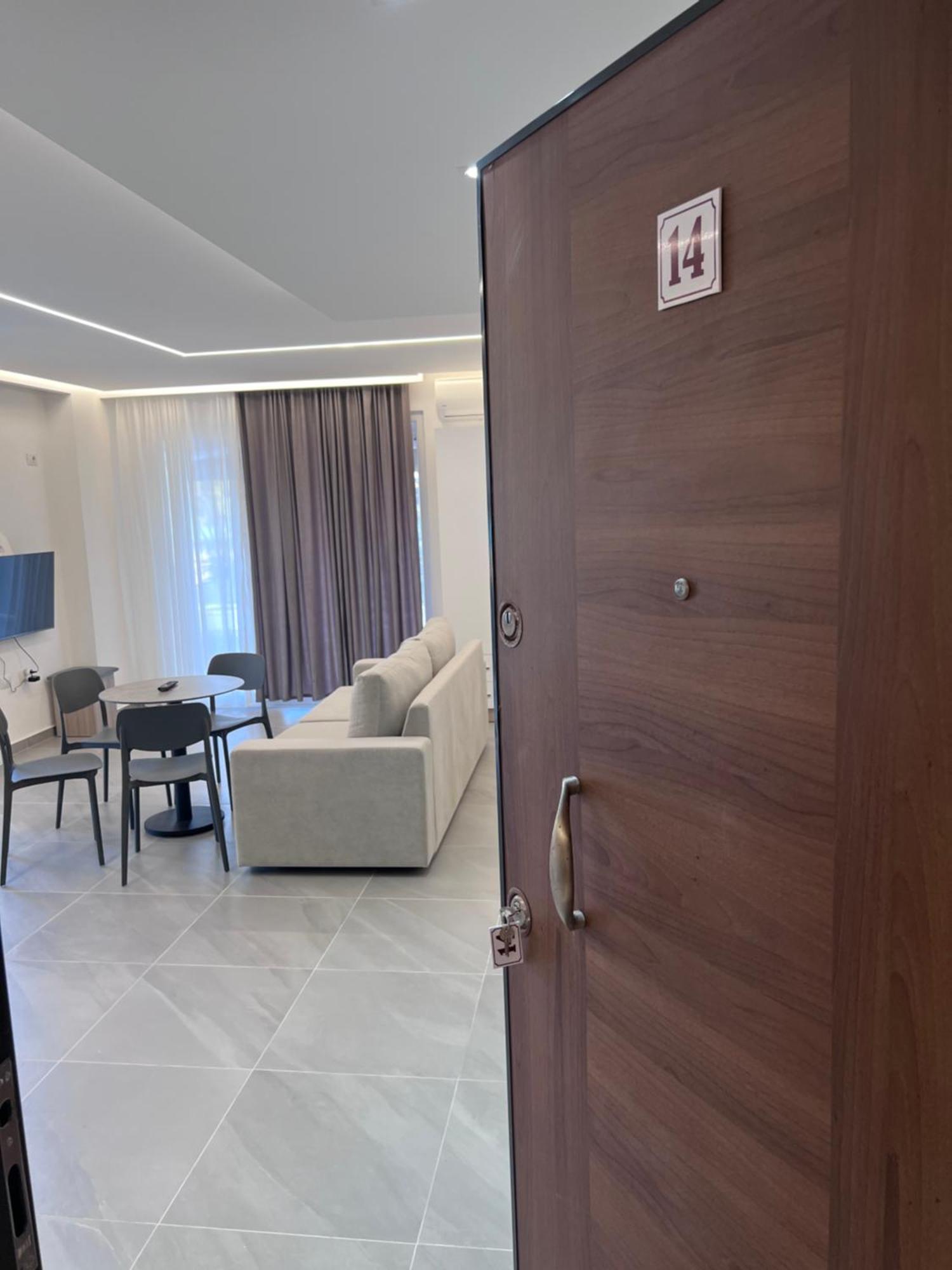 D&D Hotel Shëngjin المظهر الخارجي الصورة