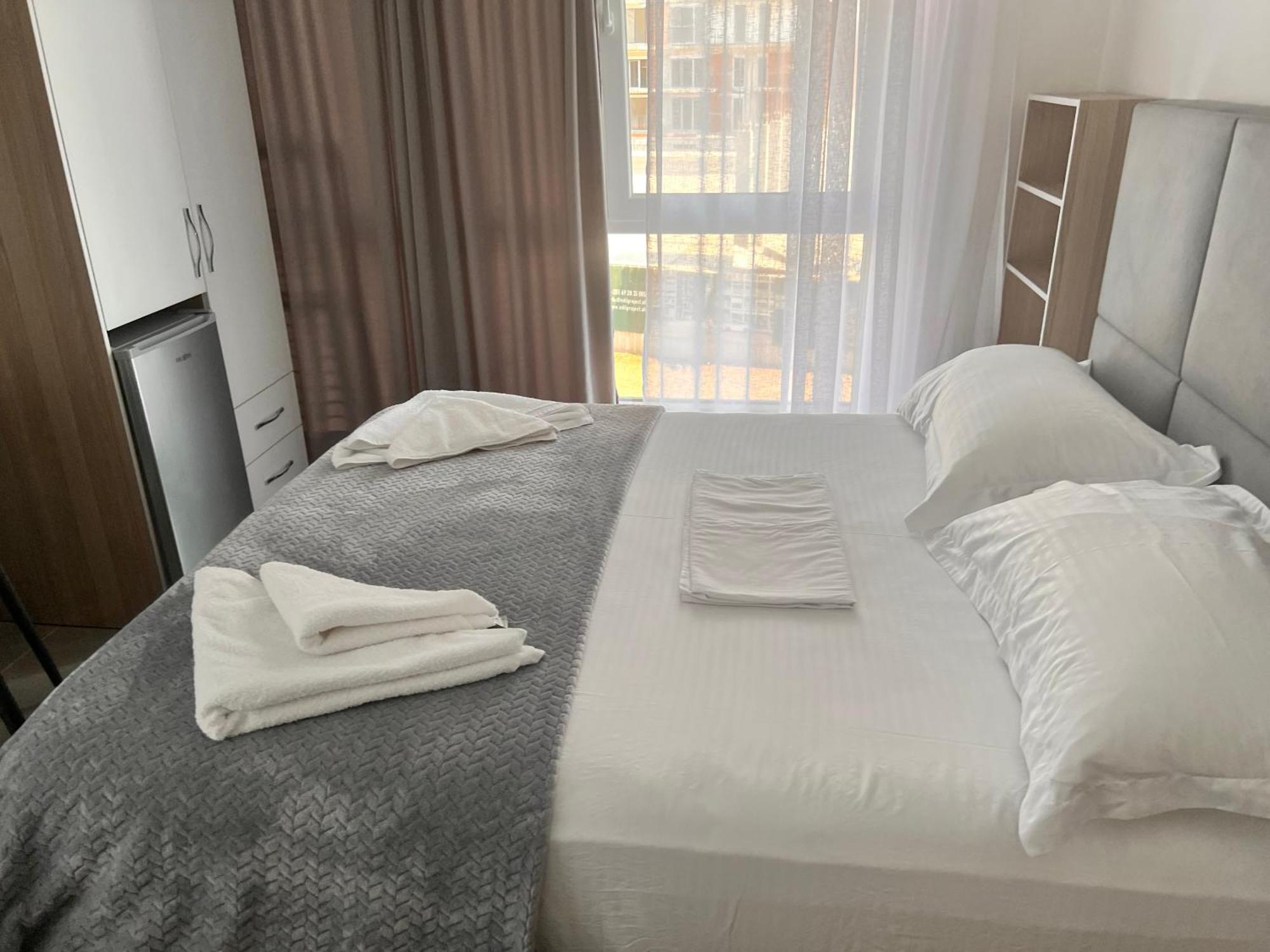 D&D Hotel Shëngjin المظهر الخارجي الصورة